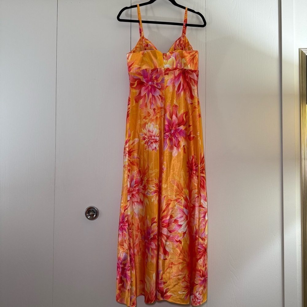 Boston Proper La Dolce Vita Floral Charmeuse Maxi Dress Size 8 - Picture 6 of 8